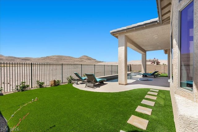 5717 Buena Martina Way, Las Vegas, NV 89141