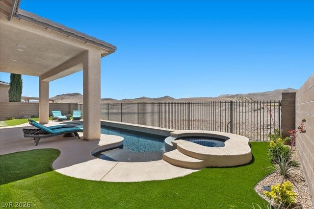 5717 Buena Martina Way, Las Vegas, NV 89141
