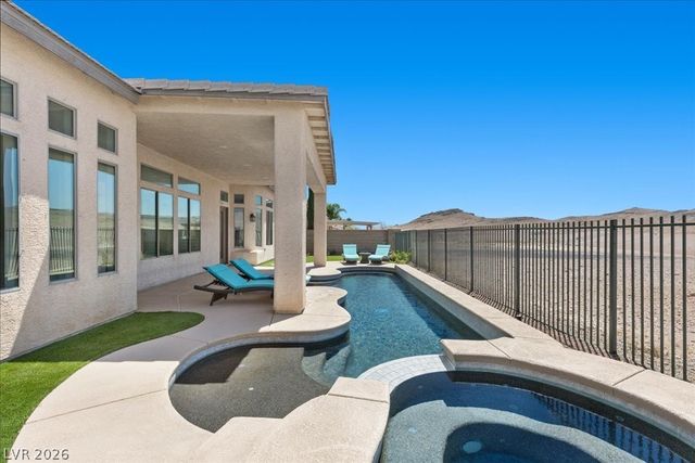 5717 Buena Martina Way, Las Vegas, NV 89141