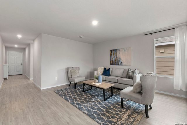 9806 Munster, Schertz, TX 78154