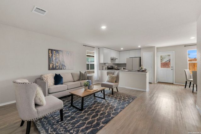 9806 Munster, Schertz, TX 78154