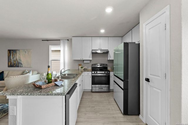 9806 Munster, Schertz, TX 78154