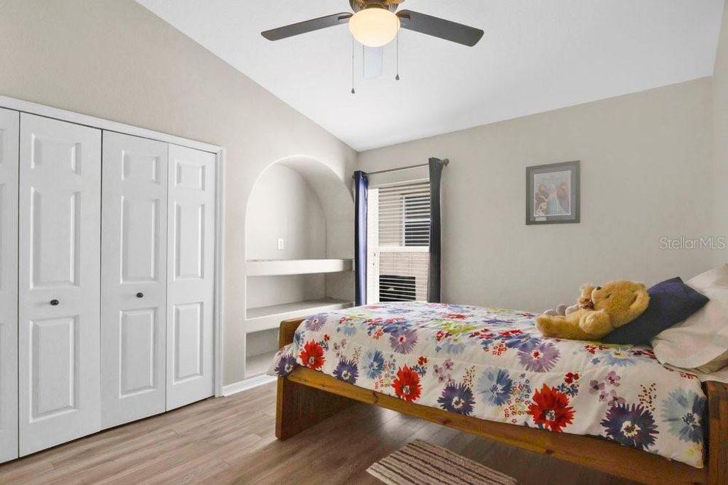 Image 18 of property listing at 9506 PECKY CYPRESS WAY, Orlando, FL 32836