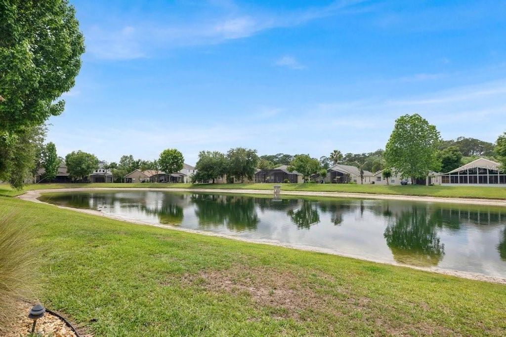 Image 32 of property listing at 9506 PECKY CYPRESS WAY, Orlando, FL 32836