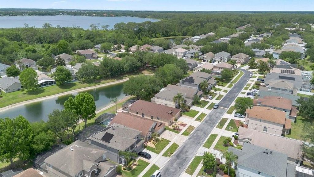 Image 37 of property listing at 9506 PECKY CYPRESS WAY, Orlando, FL 32836