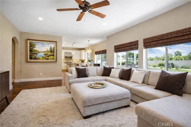 15257 Saddleback, Canyon Country, CA 91387