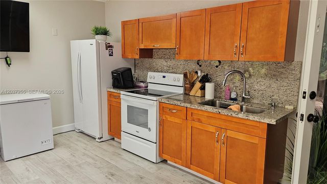 17124 SW 143rd Pl 0, Miami, FL 33177