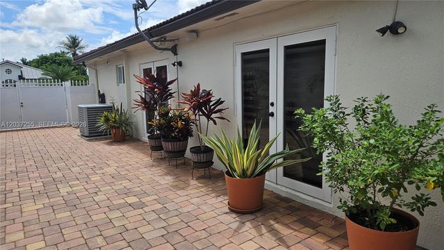 17124 SW 143rd Pl 0, Miami, FL 33177