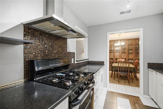 402 Olde Mill Lane 402, Norcross, GA 30093