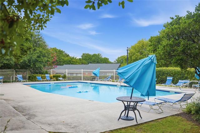 402 Olde Mill Lane 402, Norcross, GA 30093