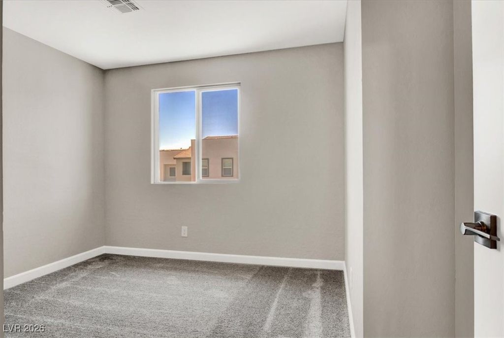 Image 11 of property listing at 11556 Alpine Cove Avenue, Las Vegas, NV 89138