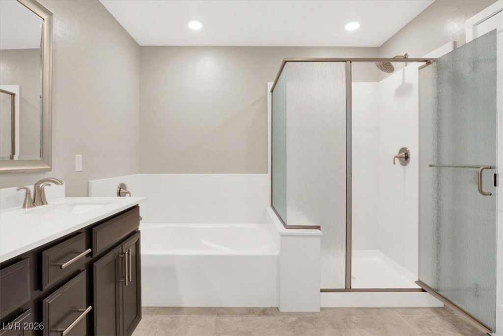 Image 18 of property listing at 11556 Alpine Cove Avenue, Las Vegas, NV 89138