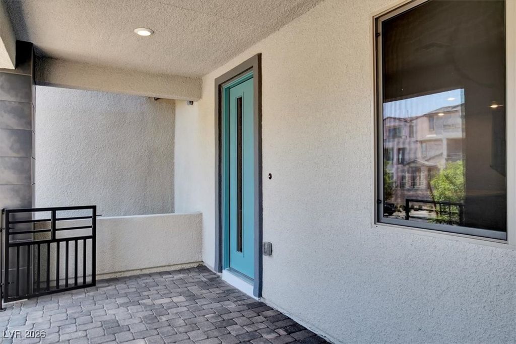 Image 3 of property listing at 11556 Alpine Cove Avenue, Las Vegas, NV 89138