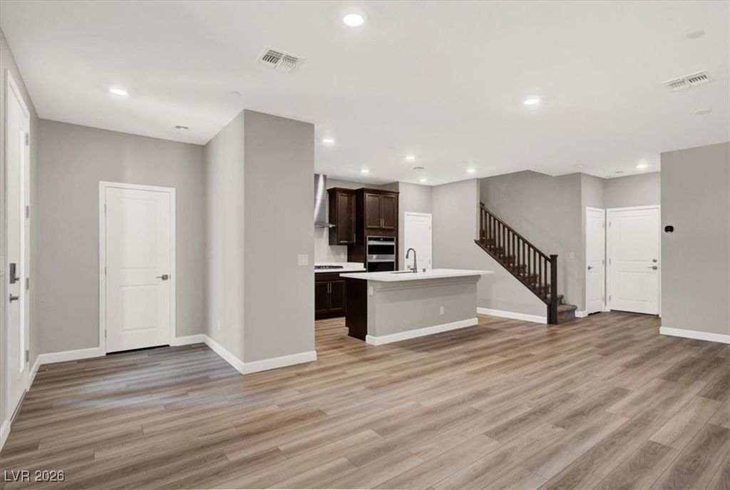 Image 4 of property listing at 11556 Alpine Cove Avenue, Las Vegas, NV 89138