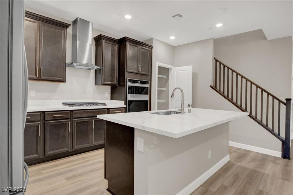 Image 7 of property listing at 11556 Alpine Cove Avenue, Las Vegas, NV 89138