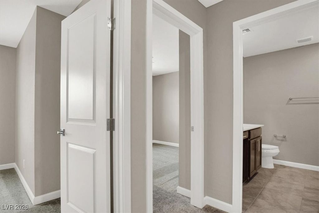 Image 9 of property listing at 11556 Alpine Cove Avenue, Las Vegas, NV 89138