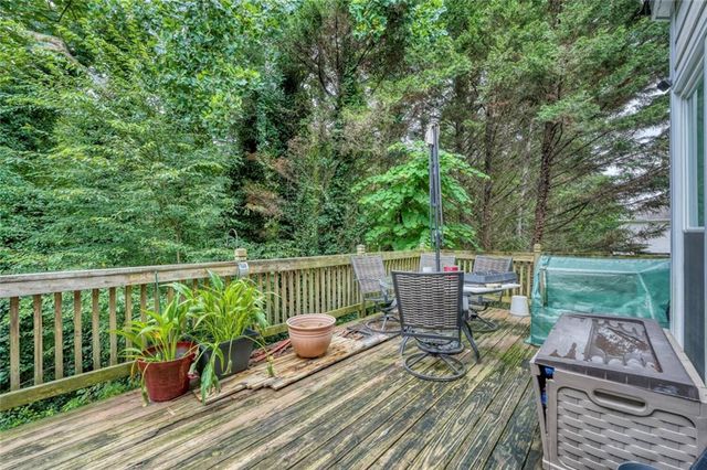 2895 Hilton Circle NW, Kennesaw, GA 30152