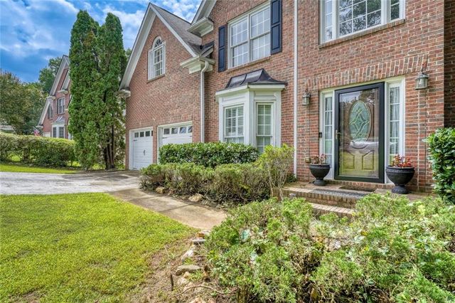 2895 Hilton Circle NW, Kennesaw, GA 30152