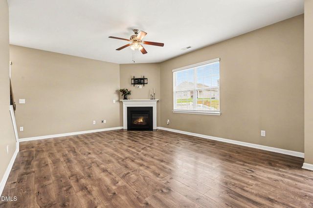 480 N Great White Way, Clayton, NC 27527