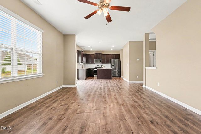 480 N Great White Way, Clayton, NC 27527