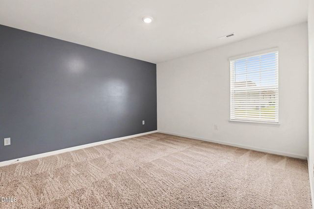 480 N Great White Way, Clayton, NC 27527
