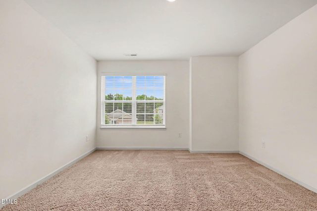 480 N Great White Way, Clayton, NC 27527