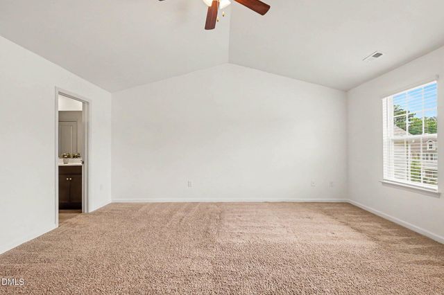 480 N Great White Way, Clayton, NC 27527