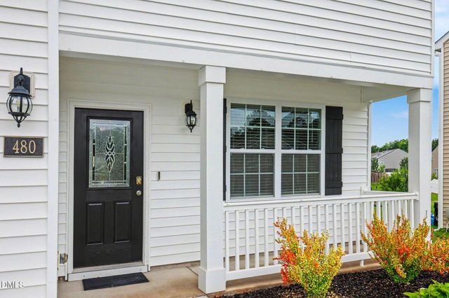 480 N Great White Way, Clayton, NC 27527