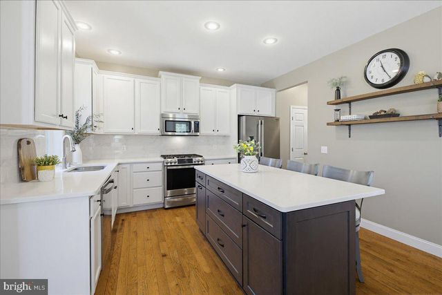 1400 PICKET DR, Lancaster, PA 17601
