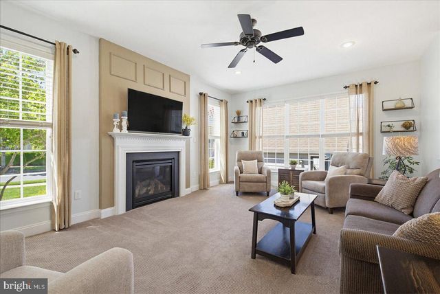 1400 PICKET DR, Lancaster, PA 17601