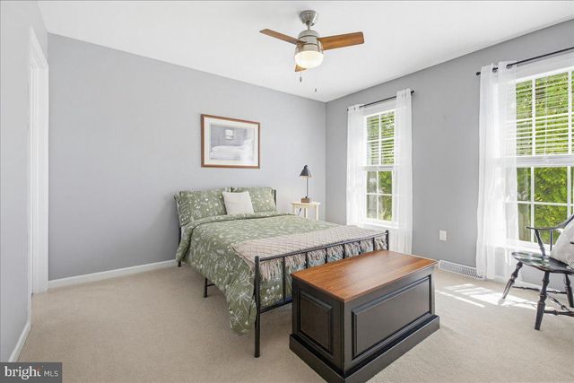 1400 PICKET DR, Lancaster, PA 17601