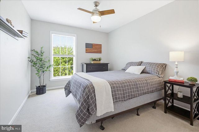 1400 PICKET DR, Lancaster, PA 17601
