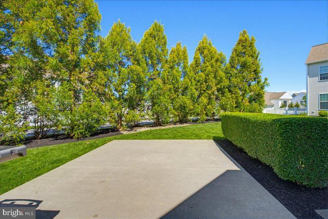 1400 PICKET DR, Lancaster, PA 17601