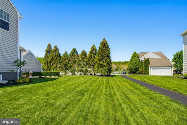 1400 PICKET DR, Lancaster, PA 17601