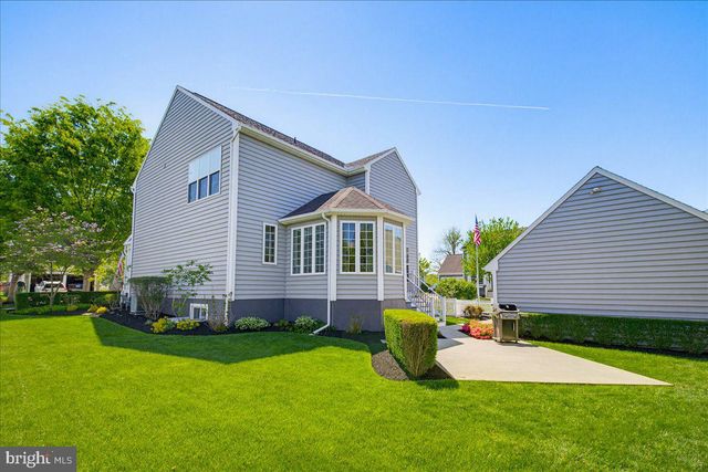 1400 PICKET DR, Lancaster, PA 17601