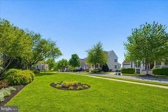 1400 PICKET DR, Lancaster, PA 17601