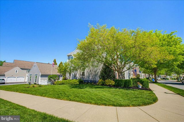1400 PICKET DR, Lancaster, PA 17601