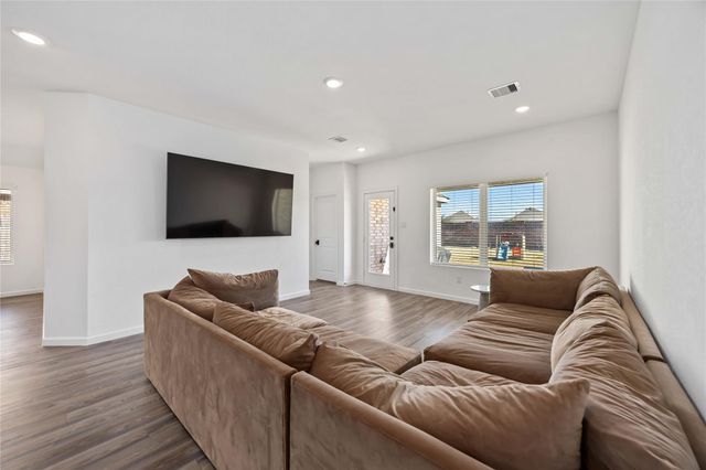 19818 Sienna Green Drive, Hockley, TX 77447