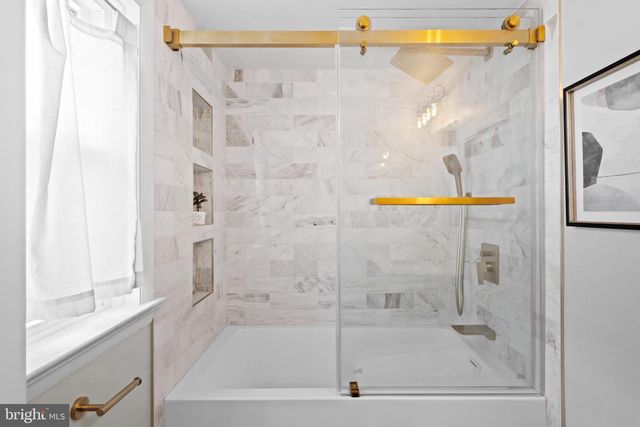 1221 RODMAN ST, Philadelphia, PA 19147