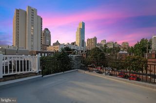1221 RODMAN ST, Philadelphia, PA 19147