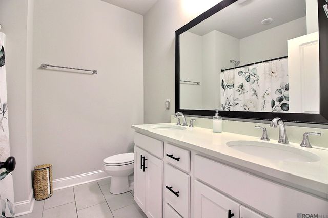 10462 Highcrest Dr, Denham Springs, LA 70706