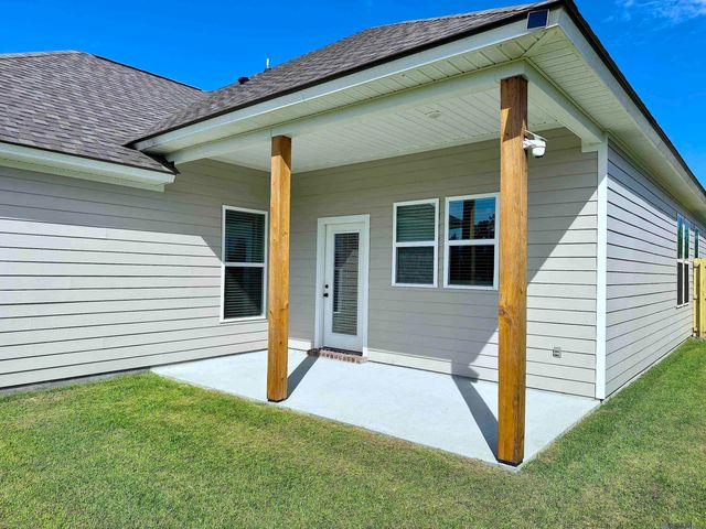 10462 Highcrest Dr, Denham Springs, LA 70706