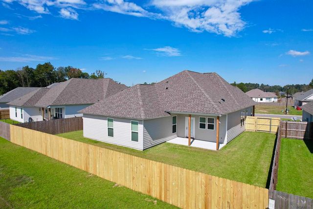 10462 Highcrest Dr, Denham Springs, LA 70706