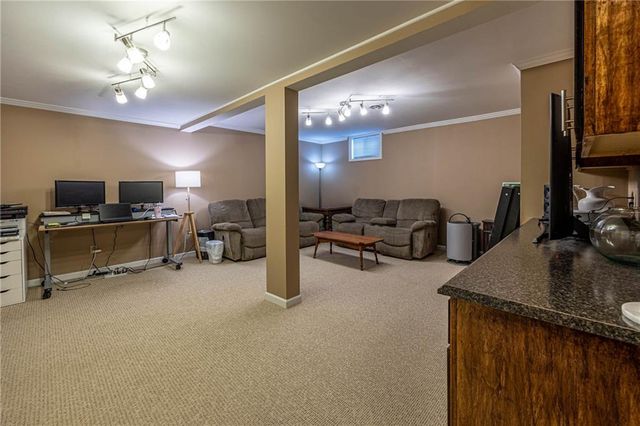 1804 S Nicklaus Drive, Clinton, MO 64735