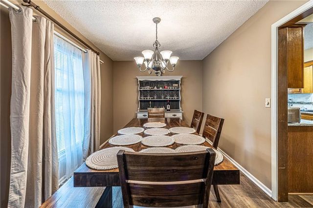 1804 S Nicklaus Drive, Clinton, MO 64735