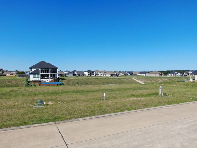 12590 Saint Louis Court, Willis, TX 77318