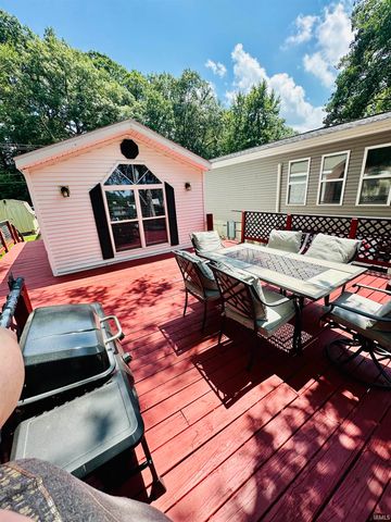 11102 N Landings Road, Monticello, IN 47960
