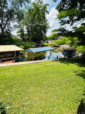 11102 N Landings Road, Monticello, IN 47960