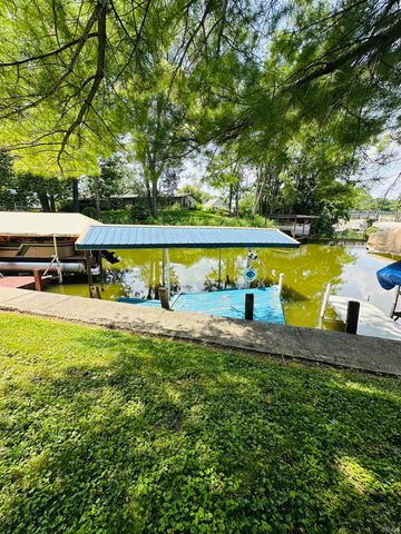 11102 N Landings Road, Monticello, IN 47960
