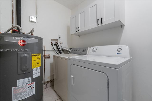 232 SE 6th St, Dania Beach, FL 33004